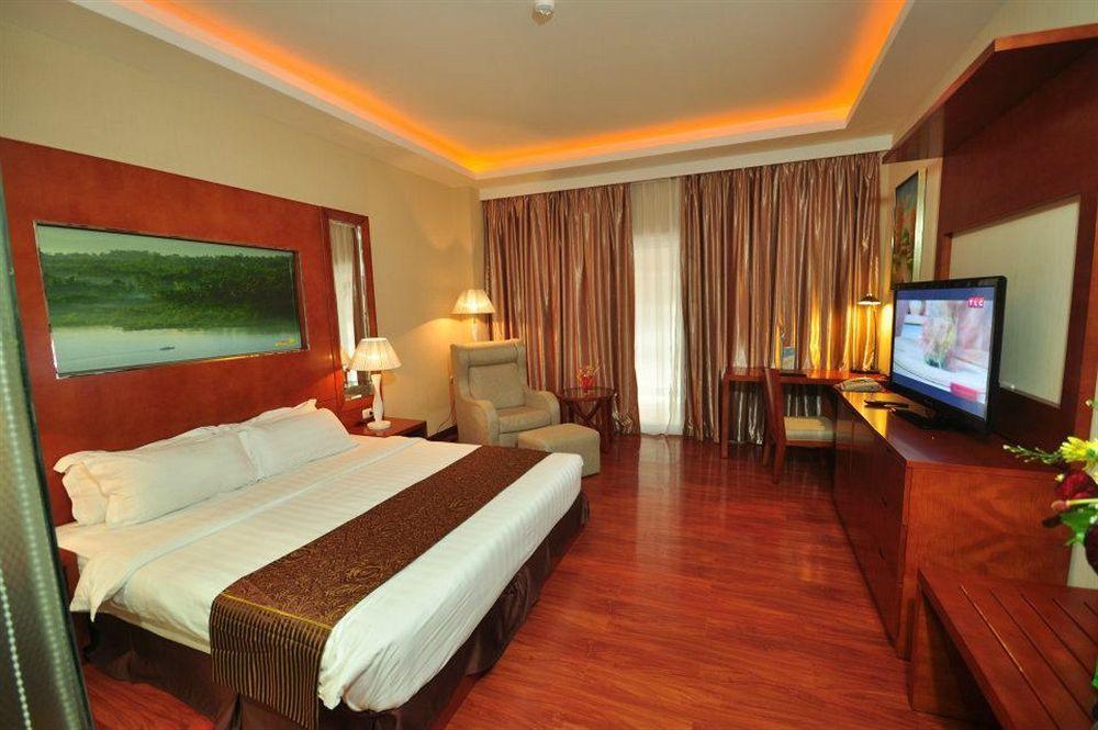 Sunlight Hotel Puerto Princesa Dış mekan fotoğraf
