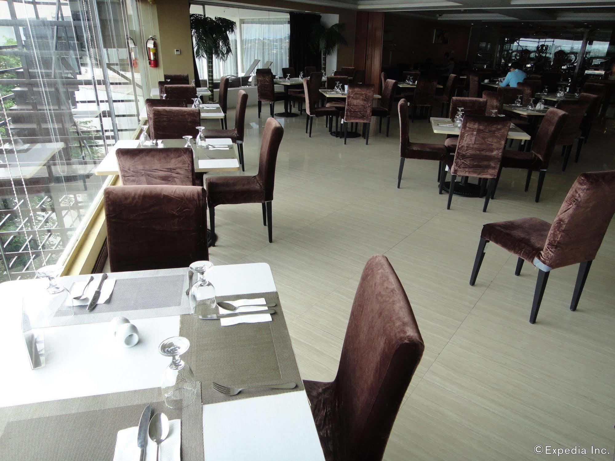Sunlight Hotel Puerto Princesa Dış mekan fotoğraf