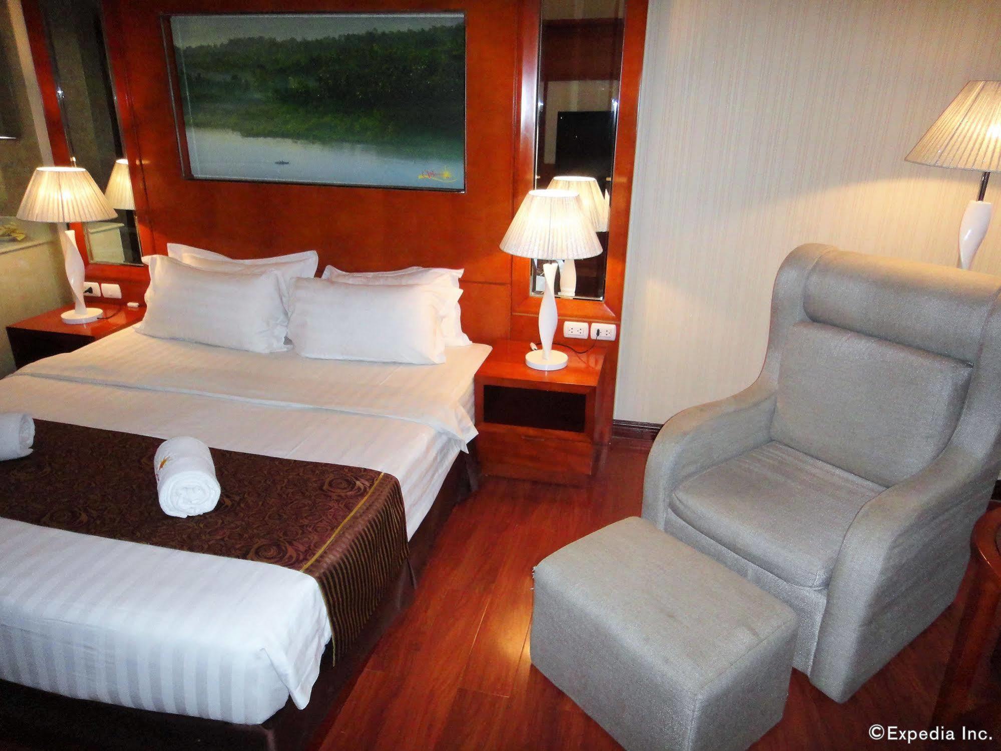 Sunlight Hotel Puerto Princesa Dış mekan fotoğraf
