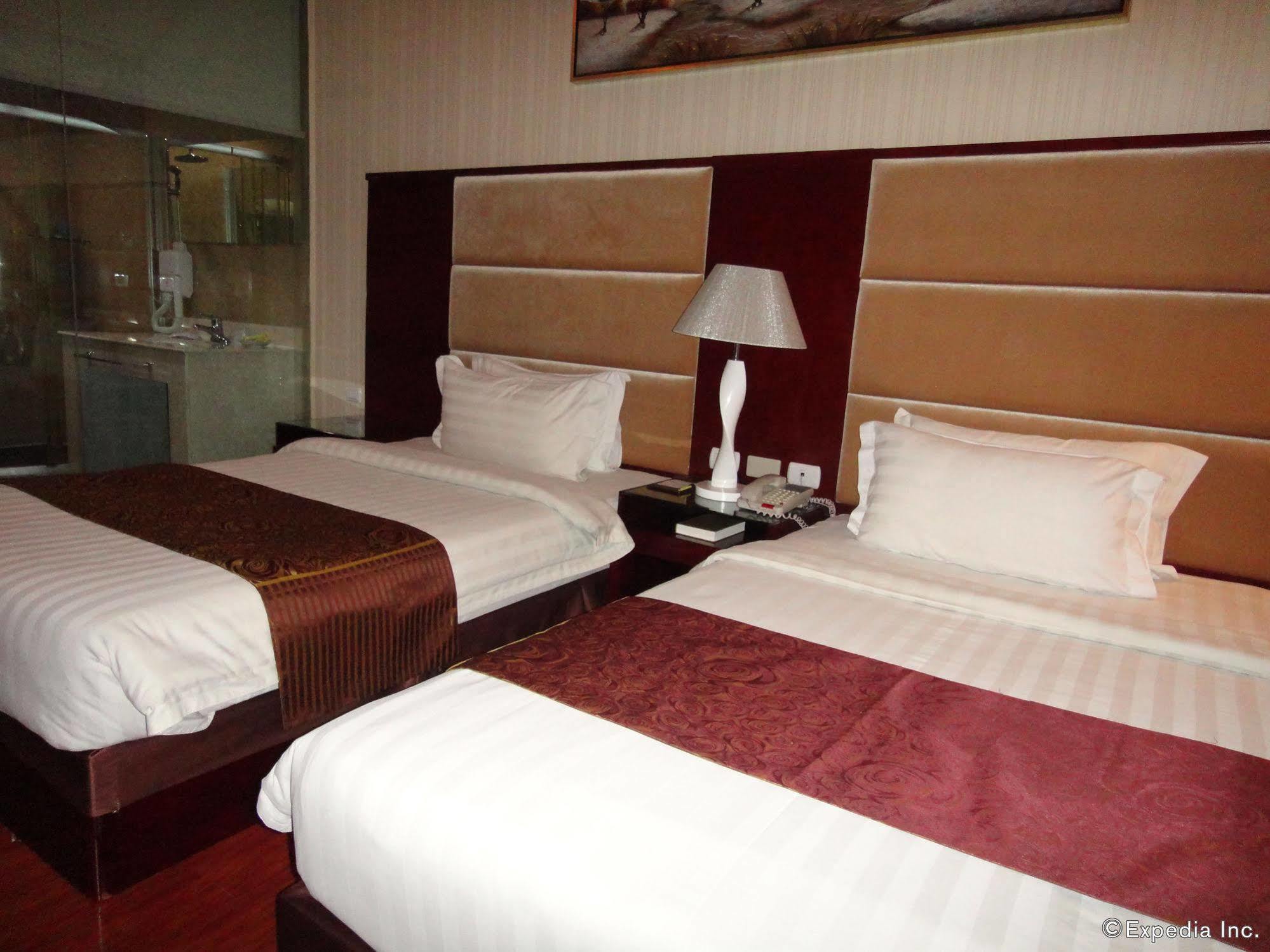 Sunlight Hotel Puerto Princesa Dış mekan fotoğraf